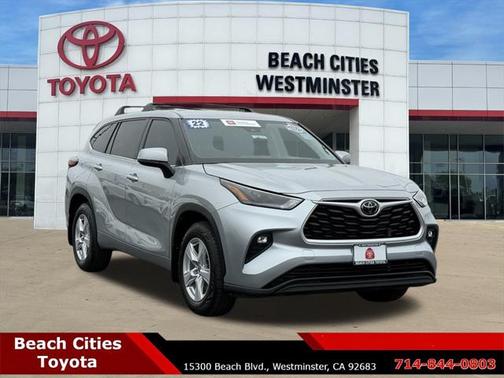 2022 Toyota Highlander LE