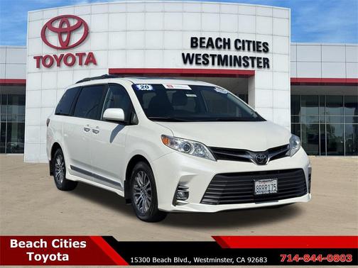 2020 Toyota Sienna XLE