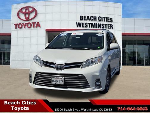 2020 Toyota Sienna XLE