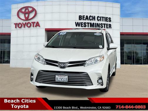 2020 Toyota Sienna XLE