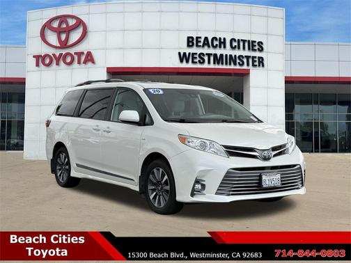 2020 Toyota Sienna XLE