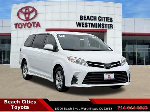 2019 Toyota Sienna LE