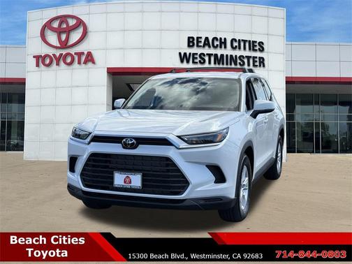 2026 Toyota Highlander LE