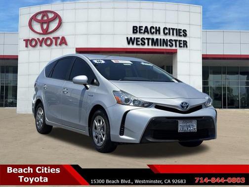 2016 Toyota Prius v Two