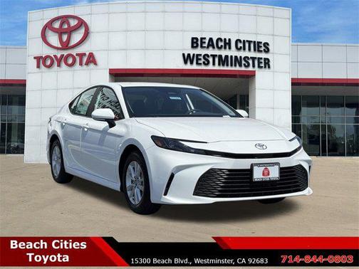 2025 Toyota Camry LE