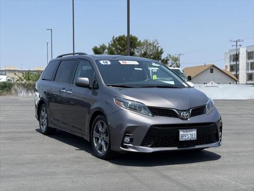 2018 Toyota Sienna SE