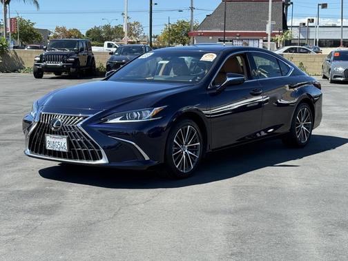 2023 Lexus ES 350 Base