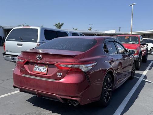 2018 Toyota Camry SE