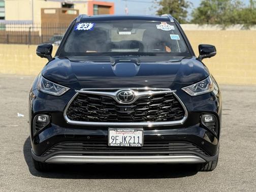 2023 Toyota Highlander Platinum