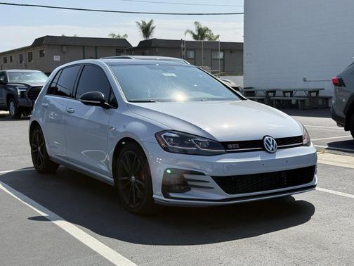 2021 Volkswagen Golf GTI 2.0T SE DSG