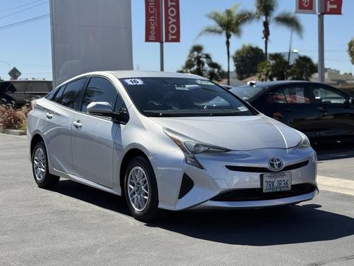 2016 Toyota Prius Three