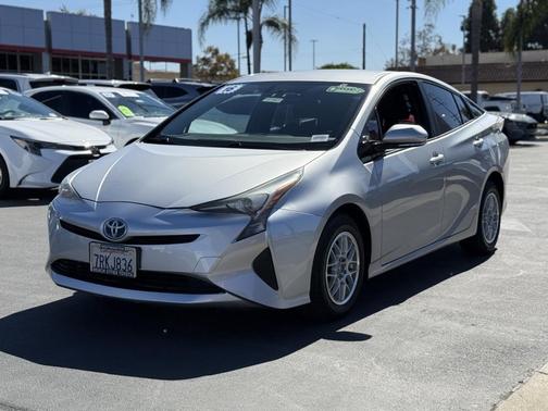 2016 Toyota Prius Three
