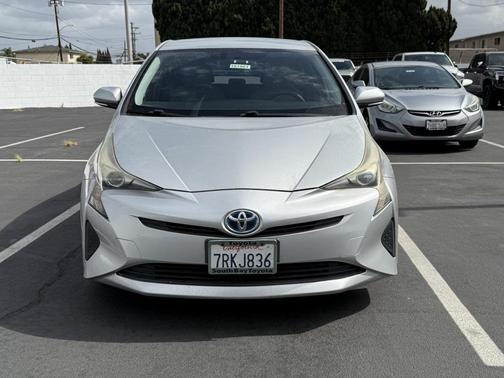 2016 Toyota Prius Three
