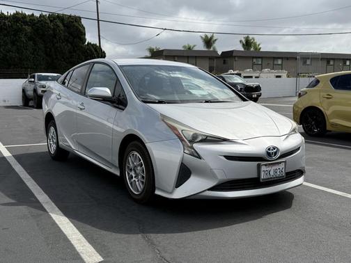 2016 Toyota Prius Three