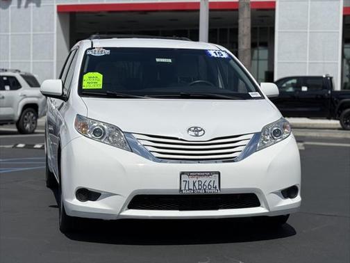 2015 Toyota Sienna LE