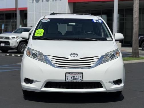 2015 Toyota Sienna LE