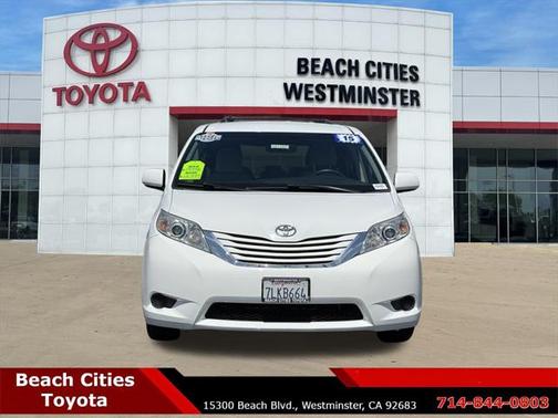 2015 Toyota Sienna LE