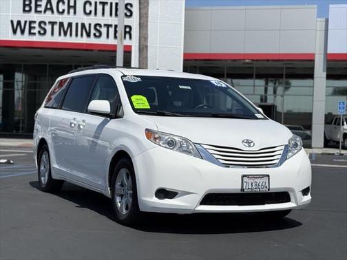 2015 Toyota Sienna LE