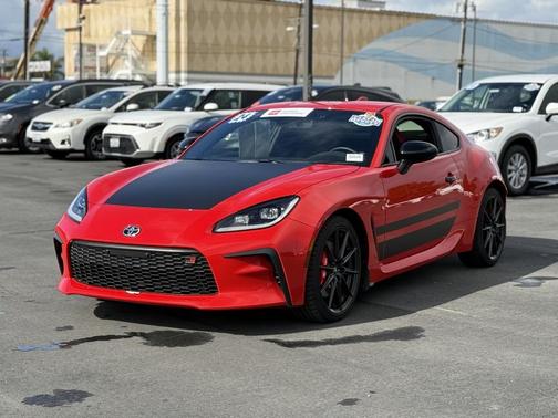 2024 Toyota GR86 Base