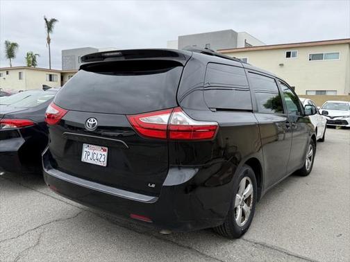 2015 Toyota Sienna LE