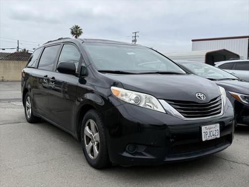 2015 Toyota Sienna LE