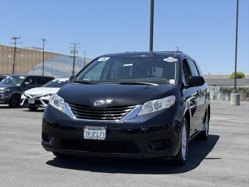 2015 Toyota Sienna LE