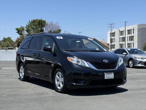 2015 Toyota Sienna LE