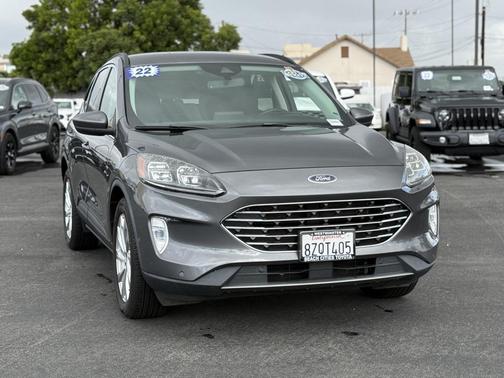 2022 Ford Escape Titanium