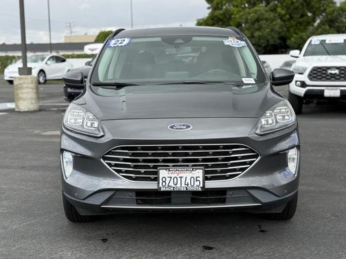 2022 Ford Escape Titanium