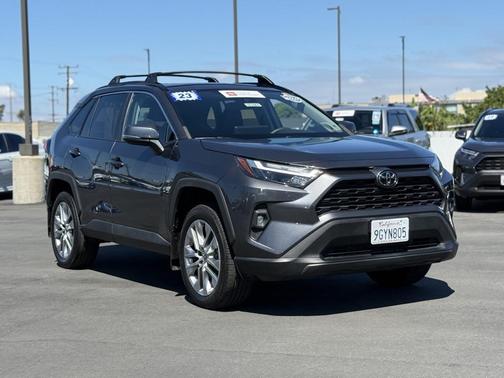 2023 Toyota RAV4 XLE Premium