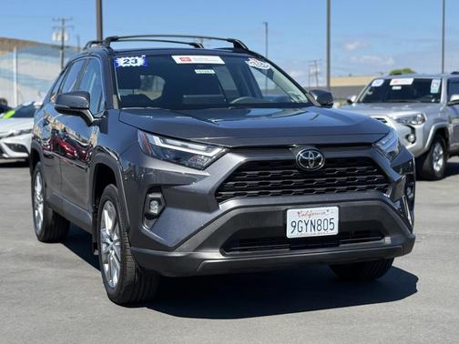 2023 Toyota RAV4 XLE Premium