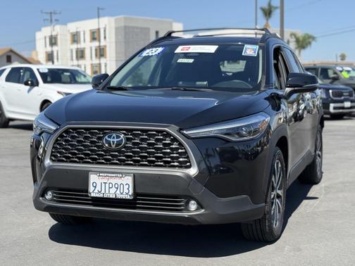 2023 Toyota Corolla Cross XLE