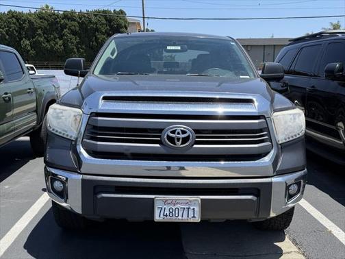 2015 Toyota Tundra SR5