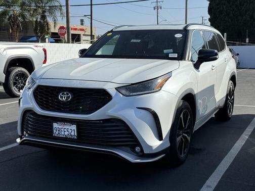 2022 Toyota Highlander XSE