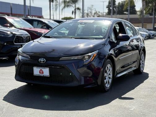 2022 Toyota Corolla LE