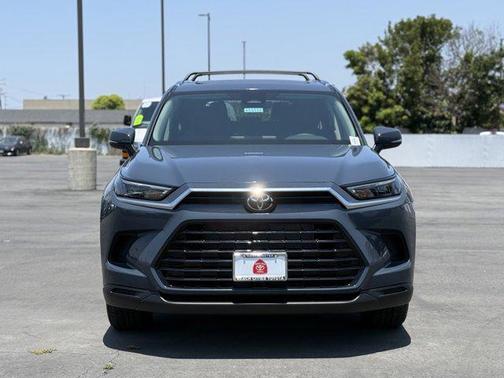 2025 Toyota Grand Highlander Hybrid XLE