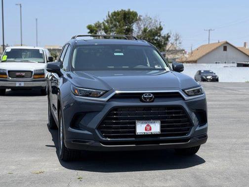 2025 Toyota Grand Highlander Hybrid XLE