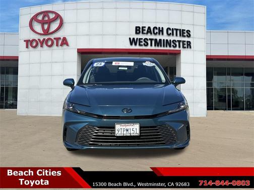 2025 Toyota Camry LE