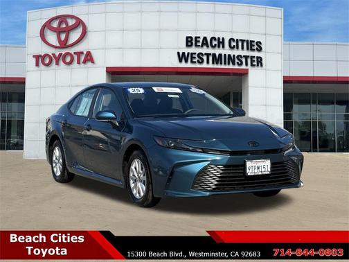 2025 Toyota Camry LE