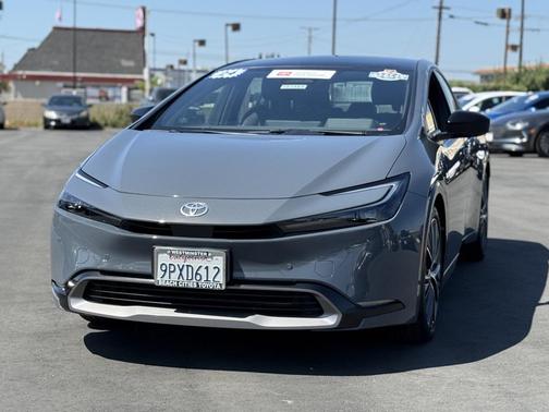 2024 Toyota Prius XLE