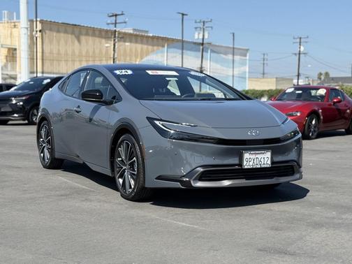2024 Toyota Prius XLE