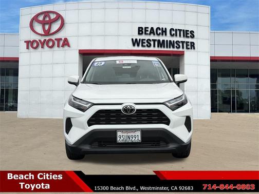 2025 Toyota RAV4 LE