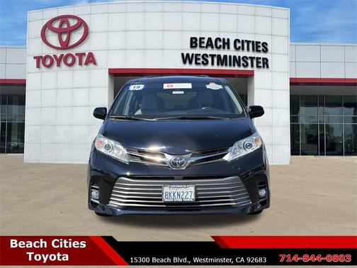 2019 Toyota Sienna XLE