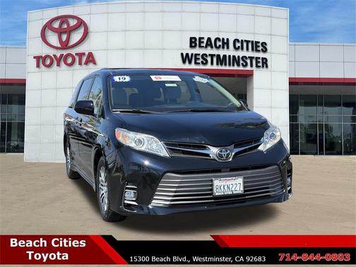 2019 Toyota Sienna XLE