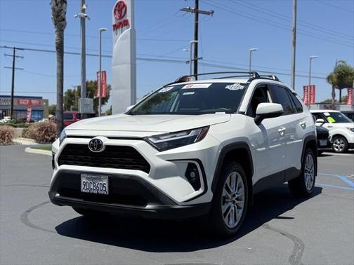 2022 Toyota RAV4 XLE Premium