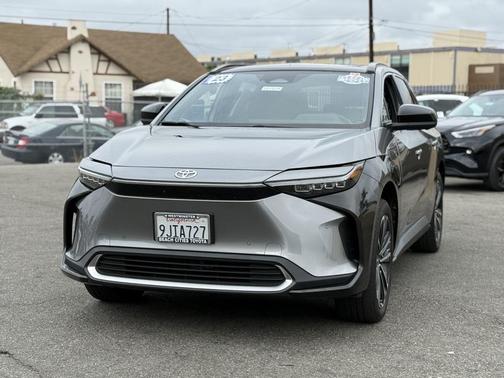 2023 Toyota bZ4X Limited
