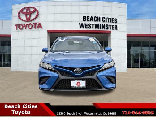 2019 Toyota Camry SE