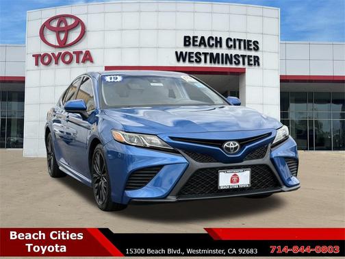 2019 Toyota Camry SE