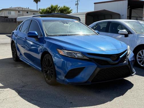 2019 Toyota Camry SE