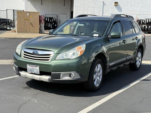 2012 Subaru Outback 2.5i Limited